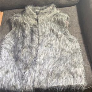 Fur vest